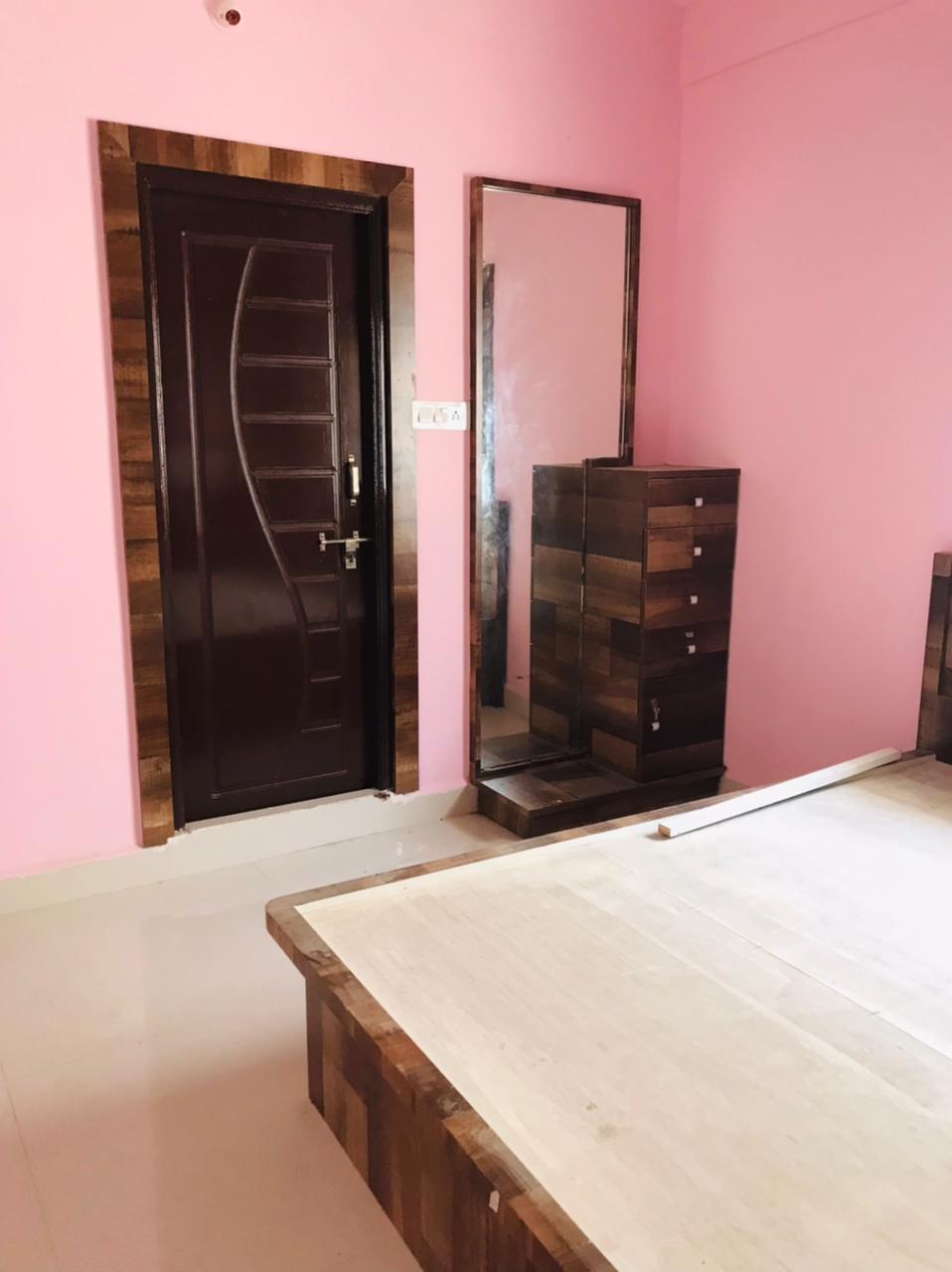 3BHK Flat for sale at Hasthinapuram-Bed